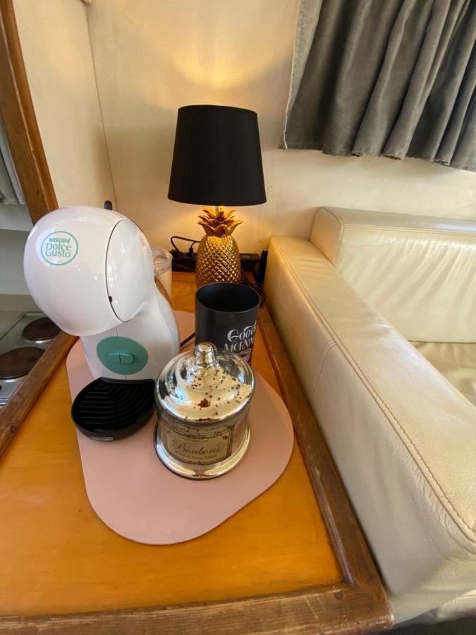 - Divali - Duerme En Un Confortable Yate En Barcelona Otel Sant Adria de Besos Dış mekan fotoğraf